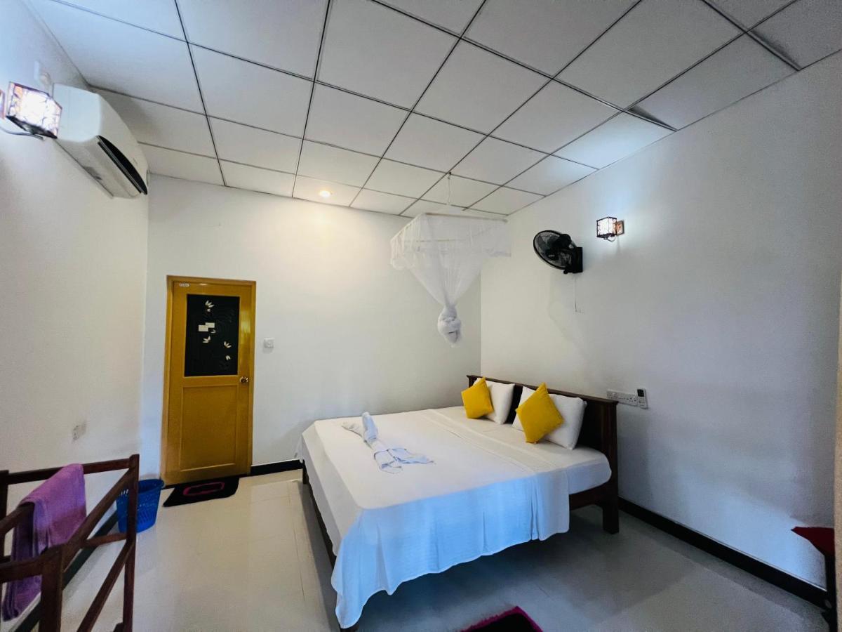 Sigiri Budget Homestay Сигирия Экстерьер фото
