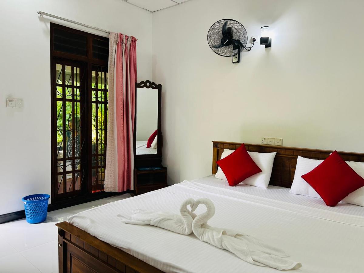 Sigiri Budget Homestay Сигирия Экстерьер фото