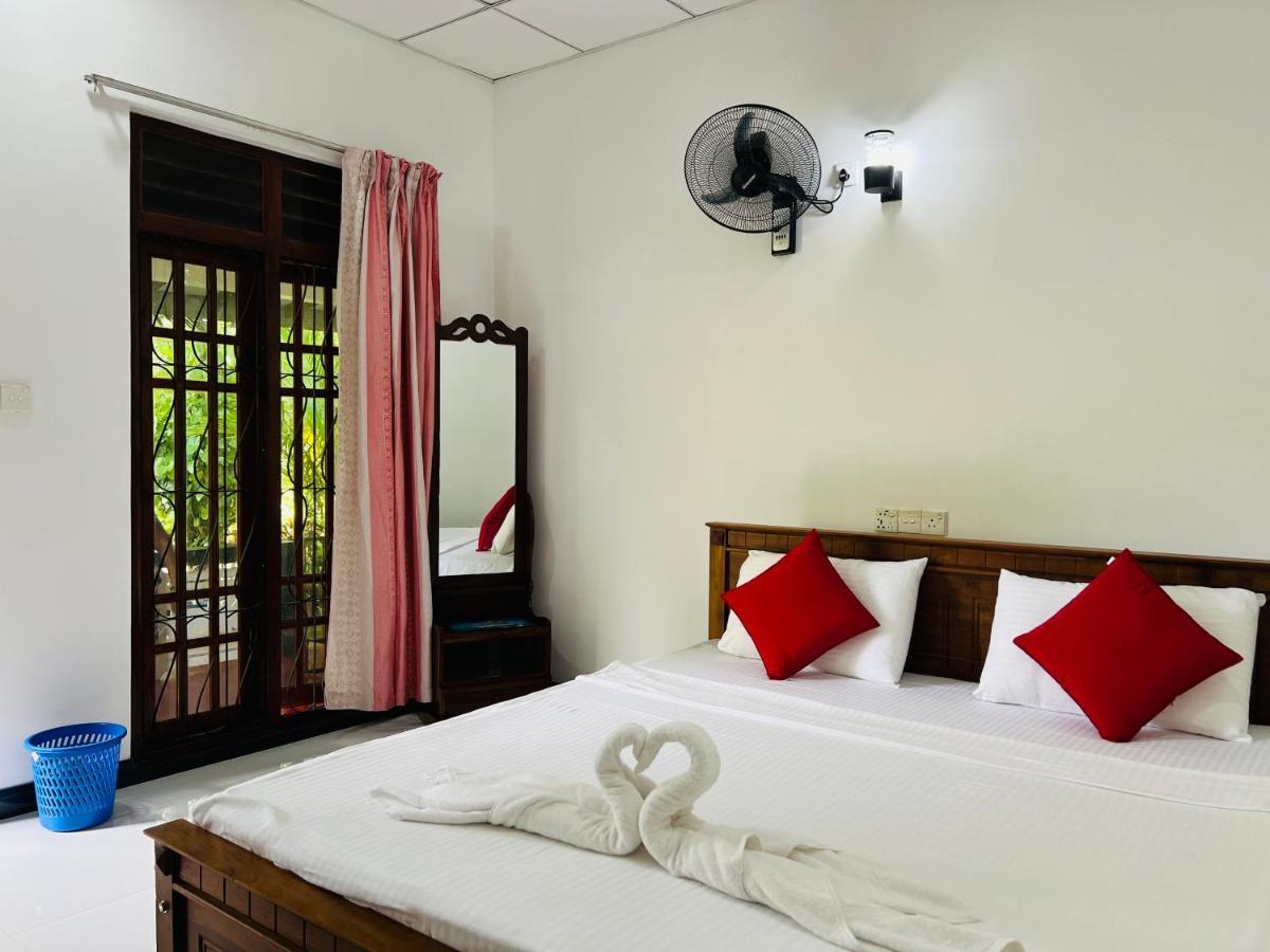 Sigiri Budget Homestay Сигирия Экстерьер фото