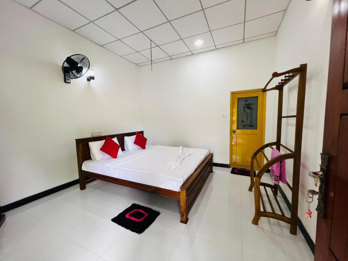 Sigiri Budget Homestay Сигирия Экстерьер фото